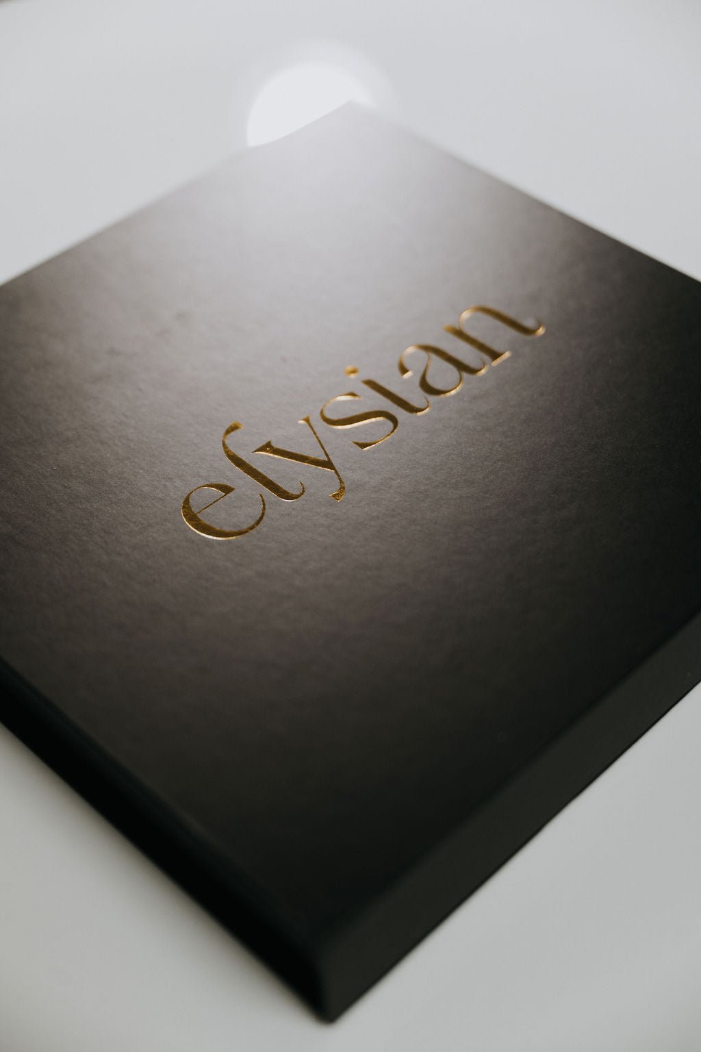 Lineage Collection 16 Full Perfume Tasting Discovery Set - elysian
